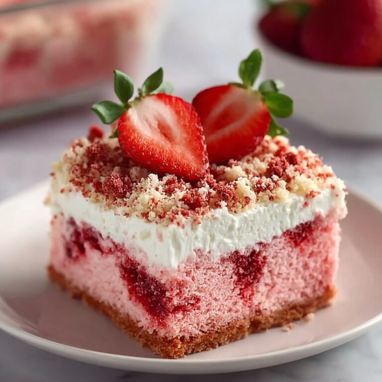 Strawberry Crunch Cake Recipe